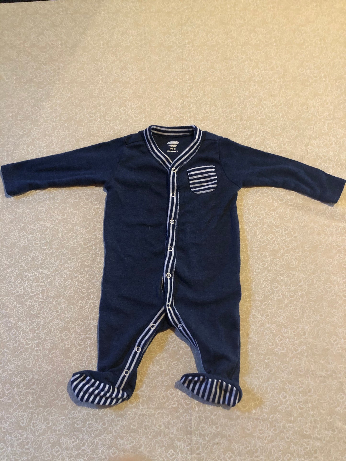 0-3-month-sleeper-old-navy-dark-blue-striped-pocket